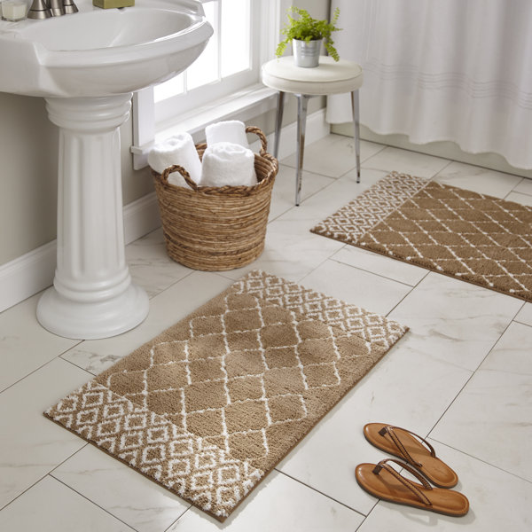 Three Posts™ Woodcreek Rectangular Polyester Non-Slip Geometric Bath ...